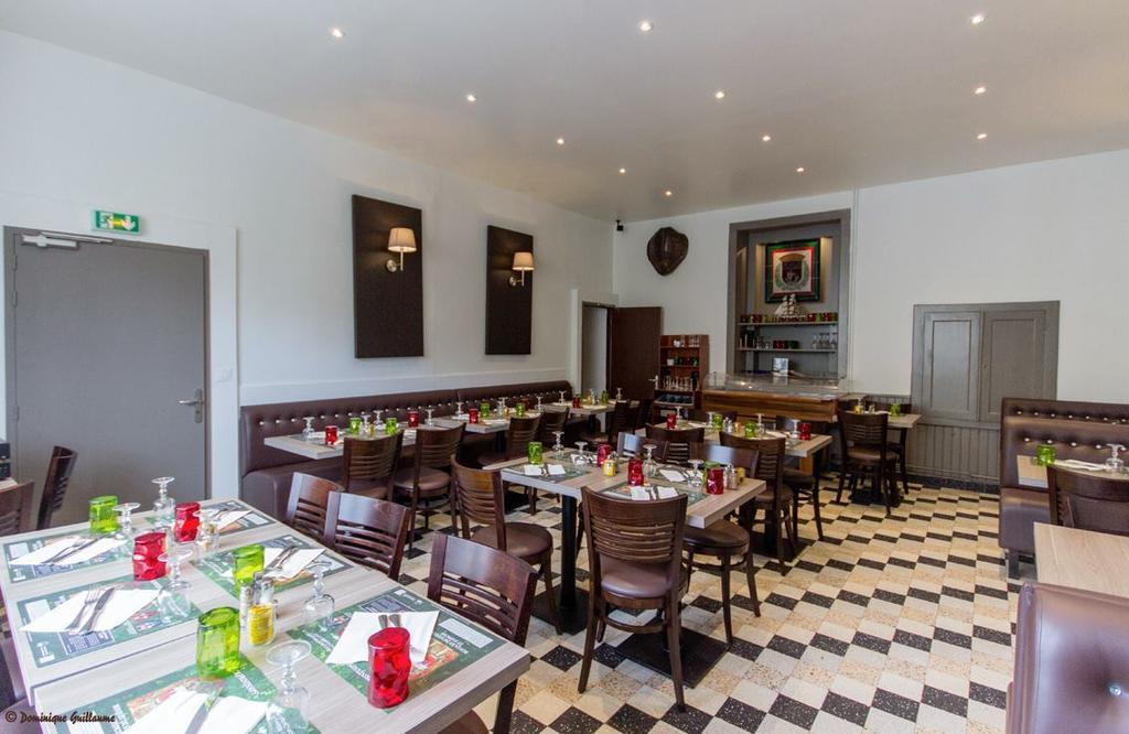 Hotel Restaurant Du Commerce La Gouesnière Eksteriør billede