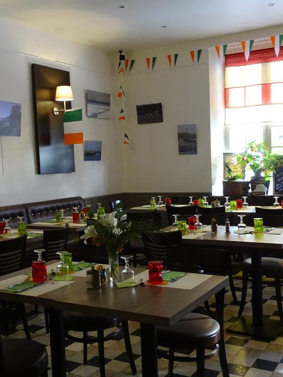 Hotel Restaurant Du Commerce La Gouesnière Eksteriør billede