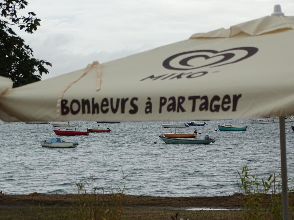 Hotel Restaurant Du Commerce La Gouesnière Eksteriør billede